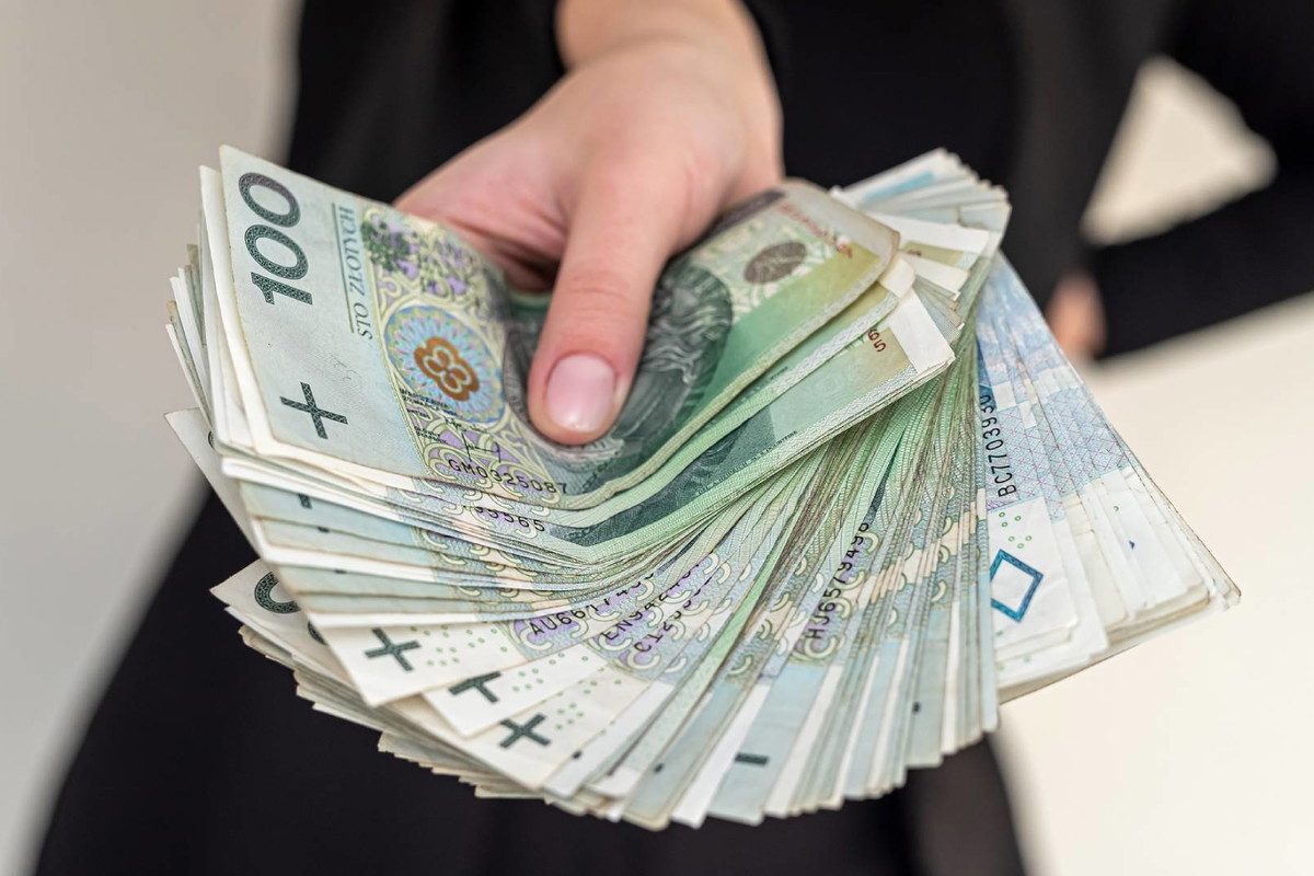 Ananas na pieniądze zapewnia bogactwo. Ale jest 1 haczyk GettyImages alfexe