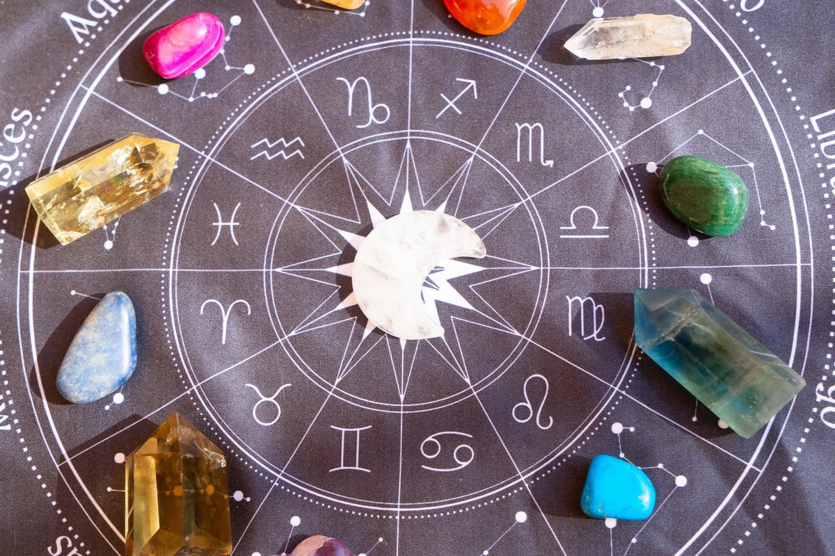 Wielki horoskop kryształowy na październik 2023 dla wszystkich znaków zodiaku
