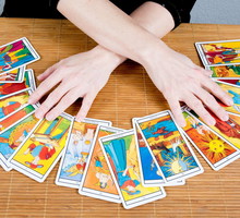 Tarot tygodniowy 29.09-5.10.2023 GettyImages OceanProd