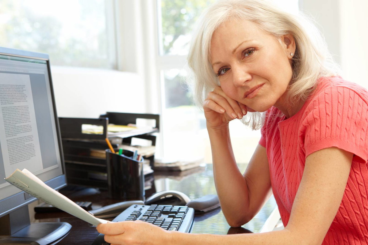 Wskazano 2 znaki zodiaku, którym rutyna odbiera radość życia. Nie odnajdują się w pracy na etacie GettyImages monkeybusinessimages