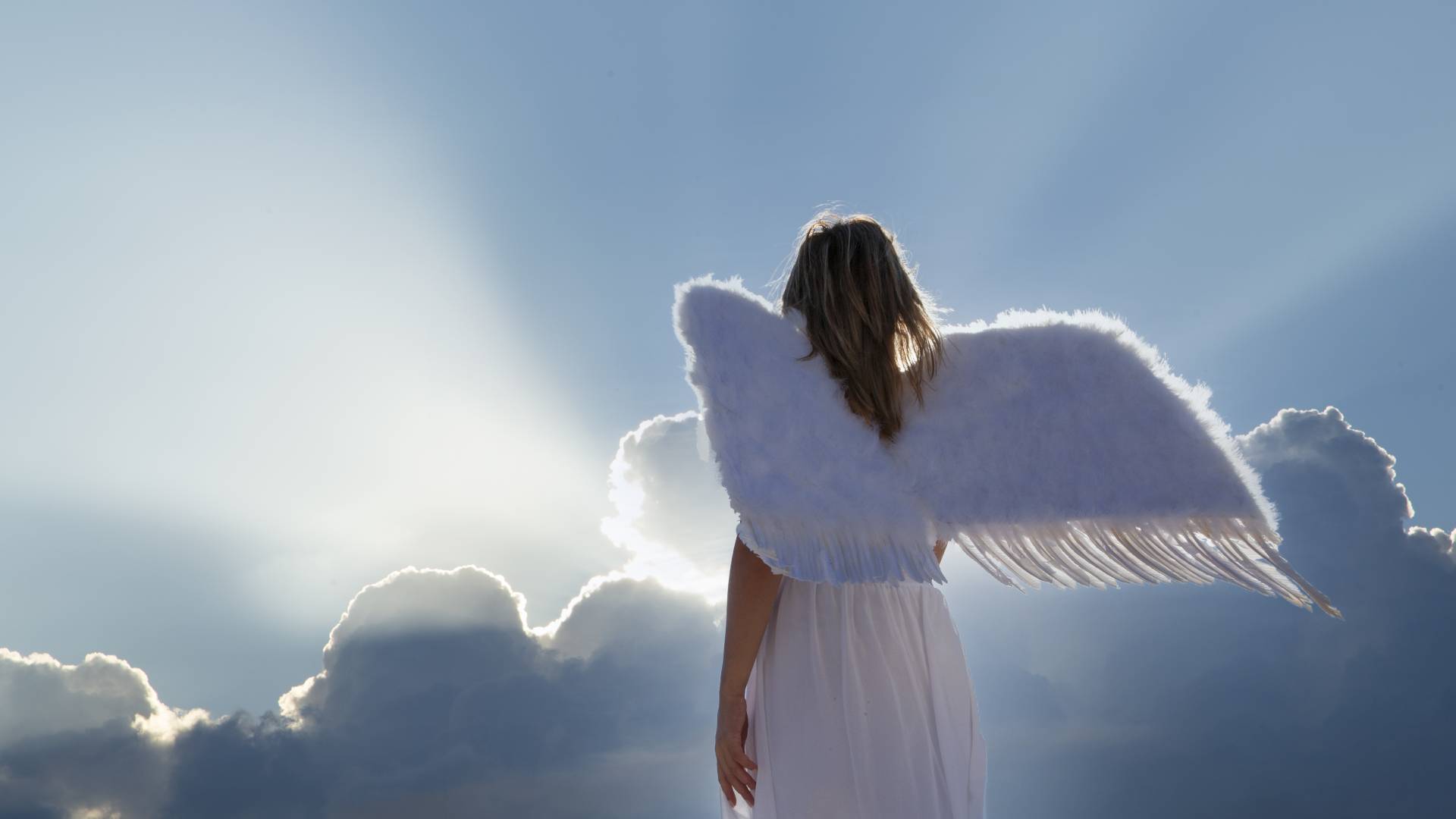 Wskazano 3 znaki zodiaku, które w październiku dotknie ręka anioła. Czeka ich miesiąc pełen magii GettyImages Buena Vista Images