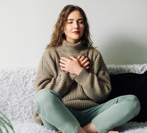 Kobiety o tych 3 znakach zodiaku są emocjonalne. Łatwo się wzruszają, ale też wybuchają