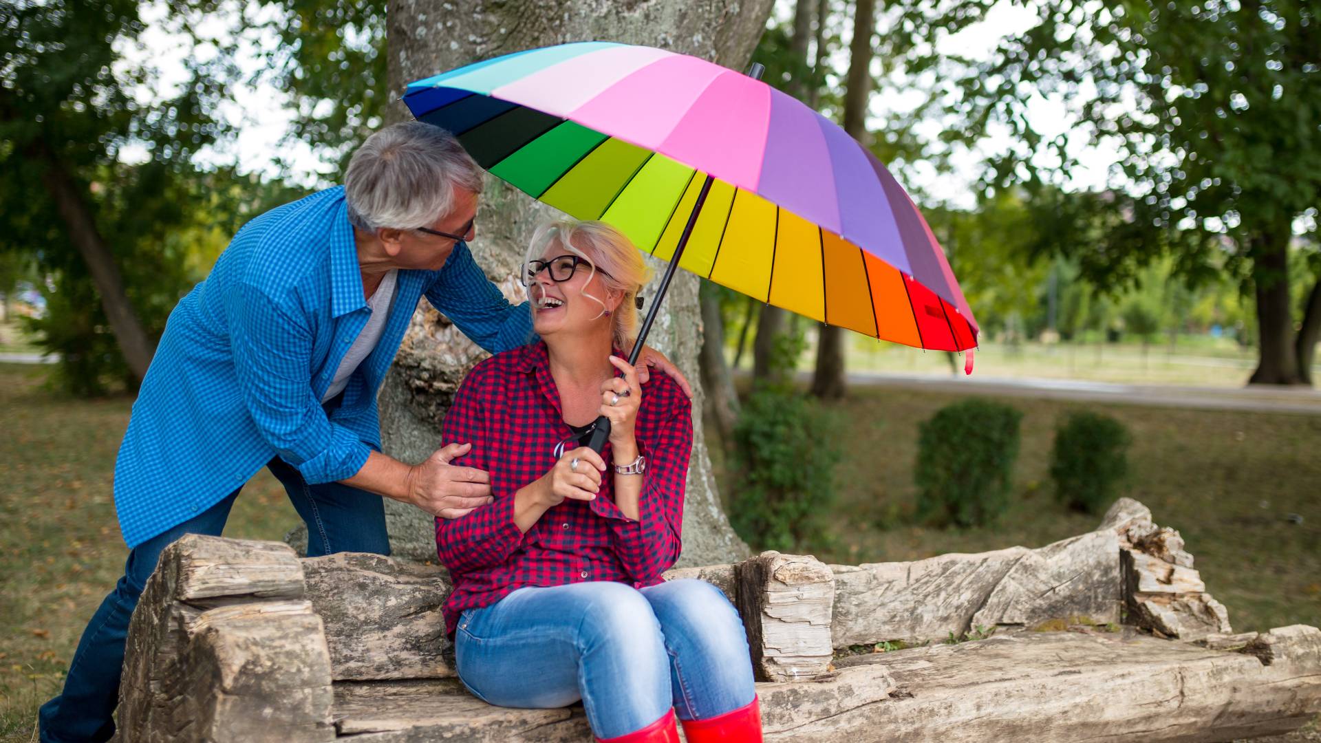 Ulubiony kolor wskazuje, kto był twoją miłością w poprzednim wcieleniu. 1 barwa jest królewska