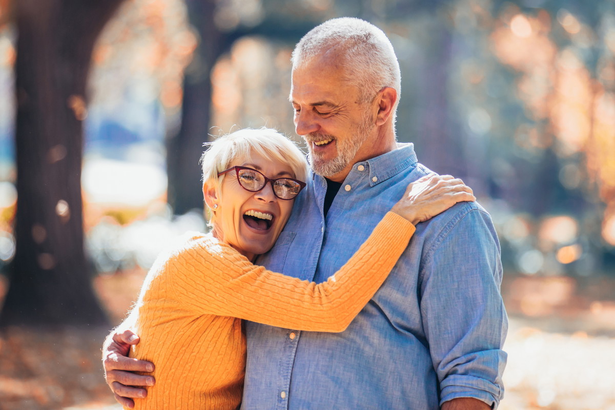 Wskazano 3 znaki zodiaku, których życie zaczyna się po 60. Teraz poczują wiatr w żaglach