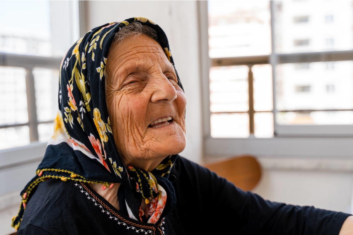 Stara Góralka radzi amulet z owczej wełny w portfelu pomnoży twoje pieniądze. Ale jest mały haczyk GettyImages Phynart Studio