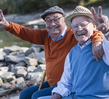 Wskazano imiona 7 mężczyzn, którzy mają w życiu fart. Potrafią wykorzystać każdą okazję GettyImages Westend61