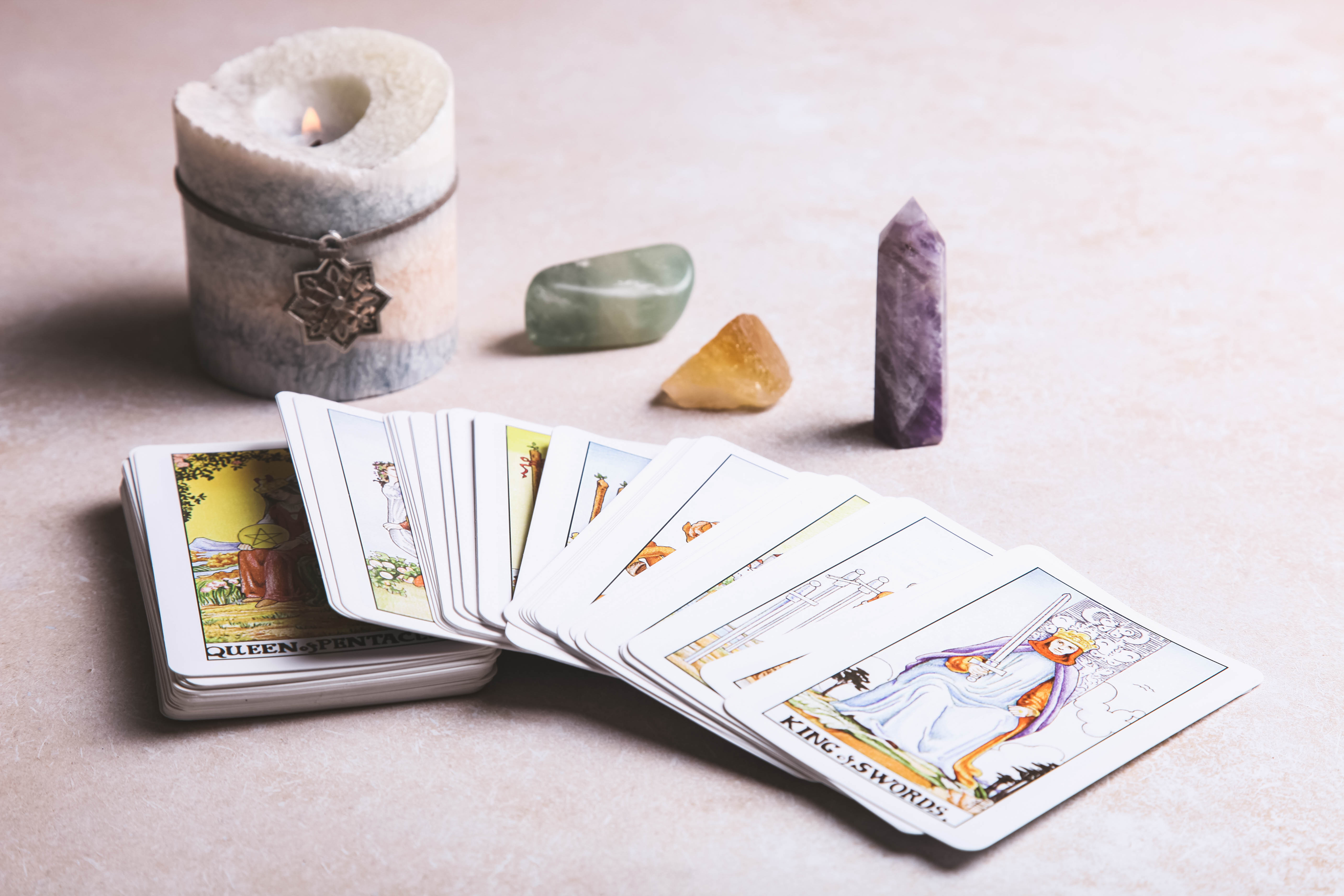 Tarot tygodniowy GettyImages Alexthq