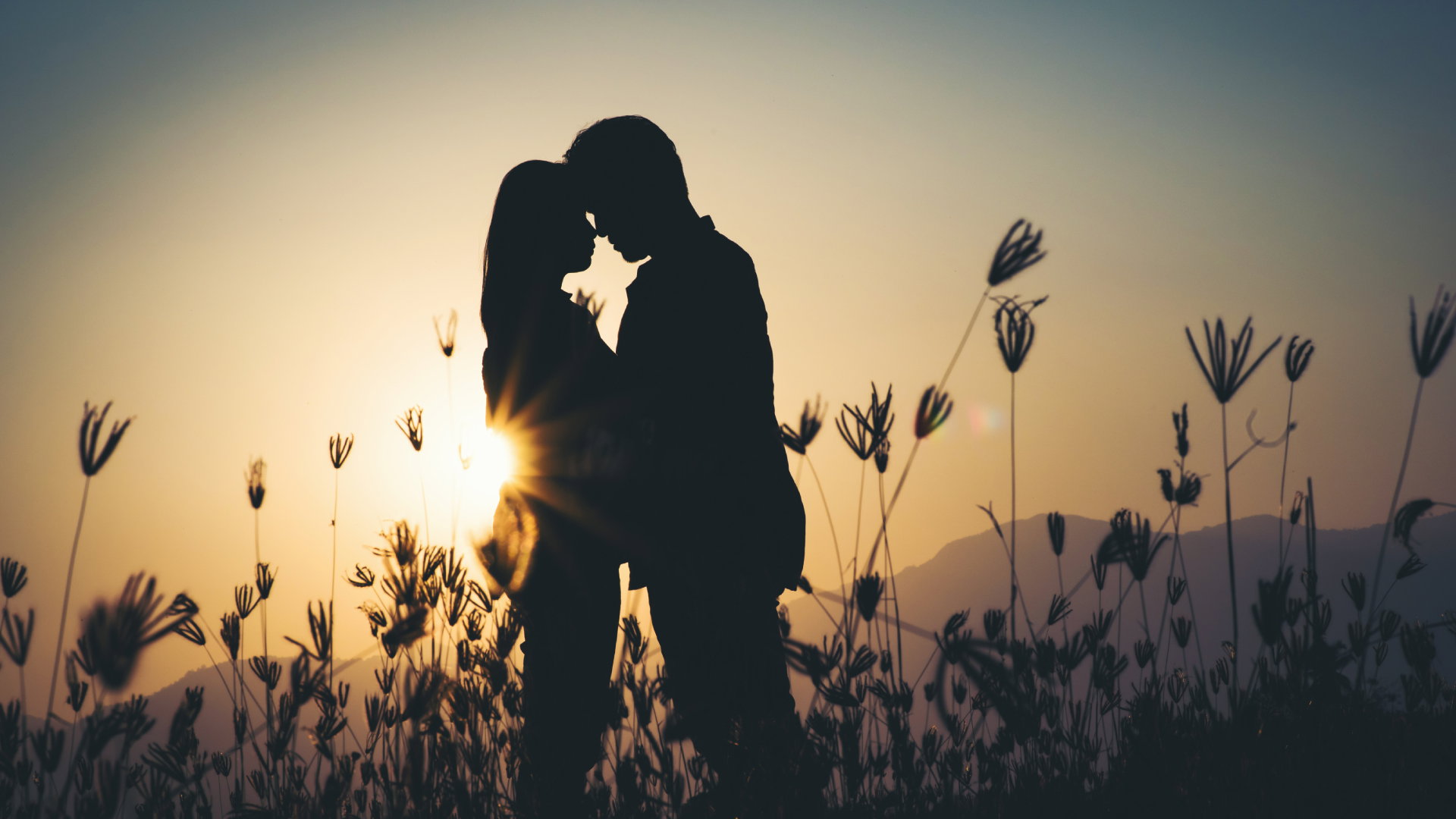 Horoskop miłosny: Te 3 znaki zodiaku zakochają się w ostatnie dni wakacji