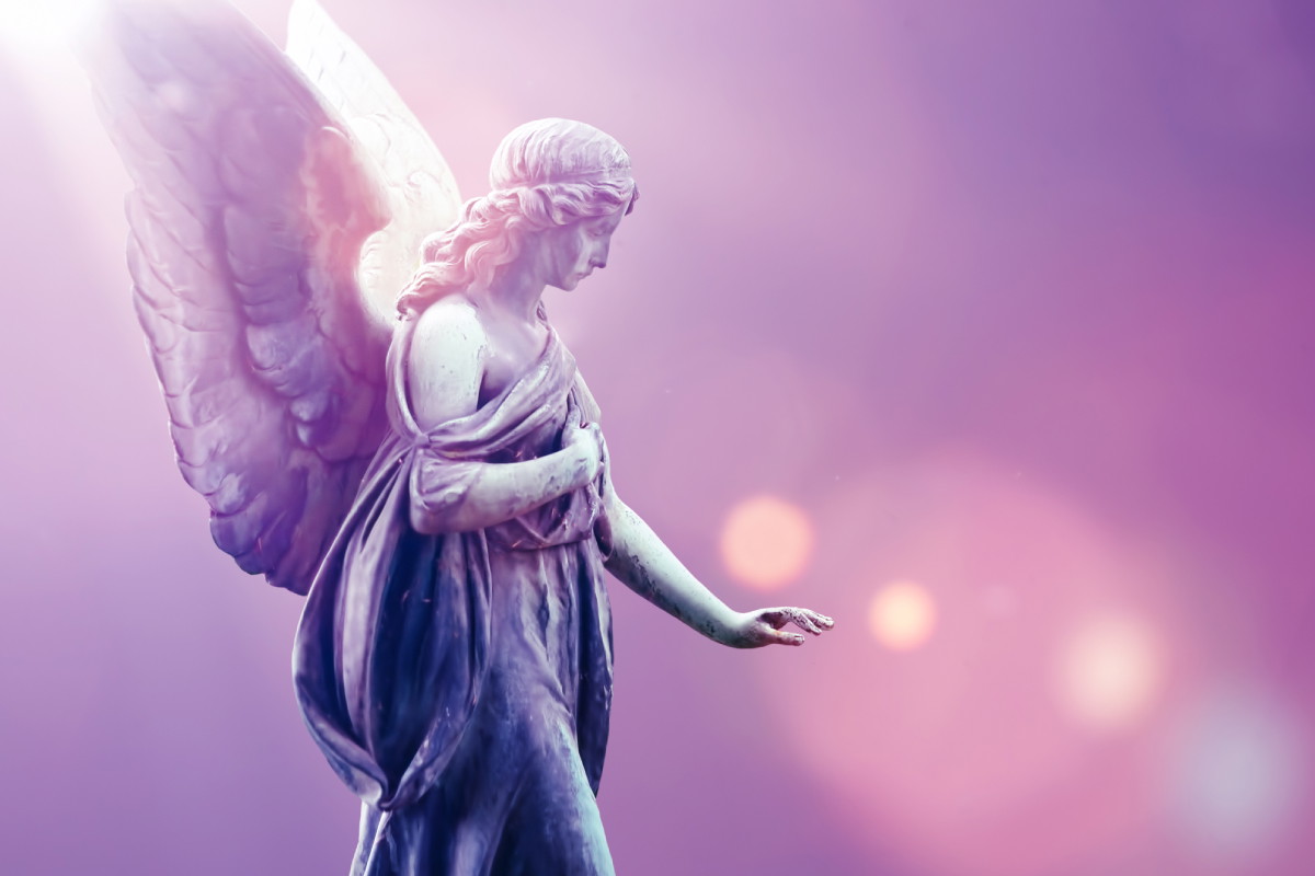 Wskazano 3 znaki zodiaku, które we wrześniu 2024 dotknie ręka anioła