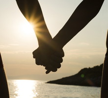 Szybka wróżba z czarną rzepą wskaże, czy pisana jest ci wielka miłość. Uważaj na 1 pechowy wynik