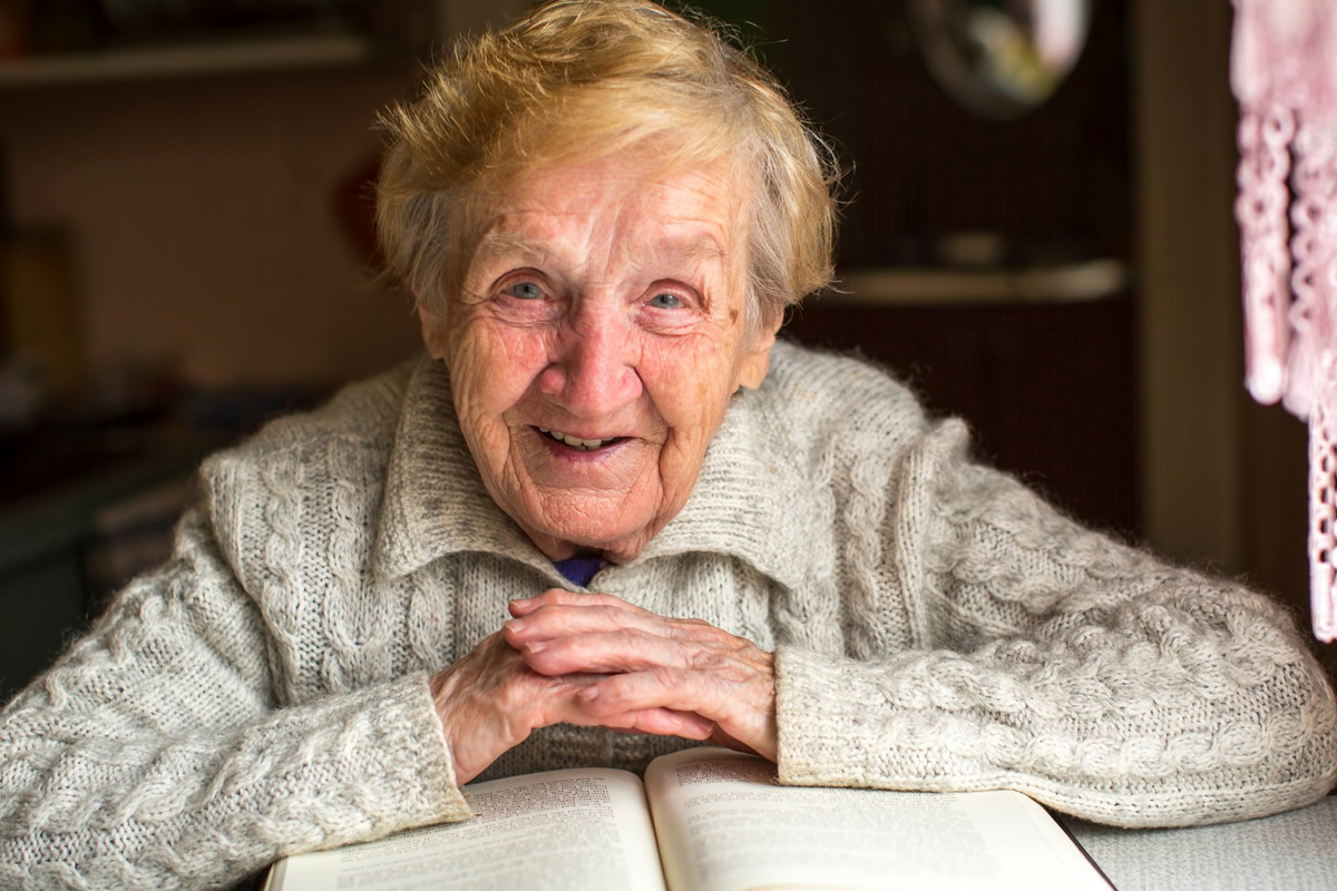 Znalazłyśmy stary notes szeptuchy. Ten rytuał ochroni cię przed problemami w życiu