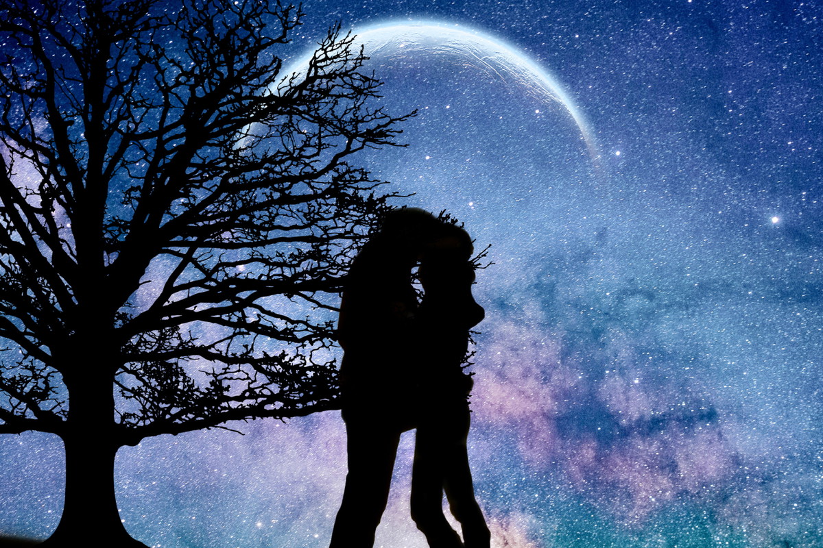 Rytuał na I kwadrę Księżyca. Szczególnie pomoże nieszczęśliwie zakochanym
