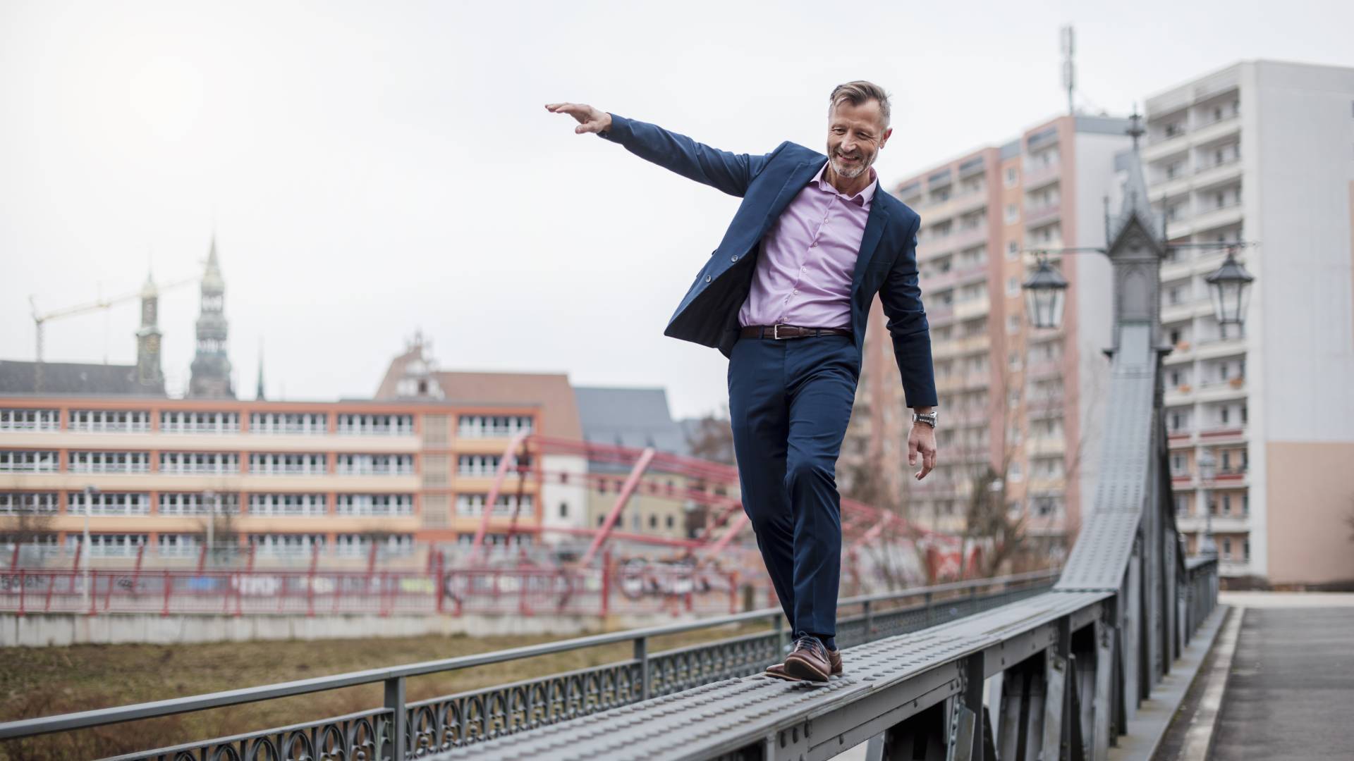 Mężczyźni o tych 5 imionach kochają ryzyko. W ten sposób chcą zyskać szacunek