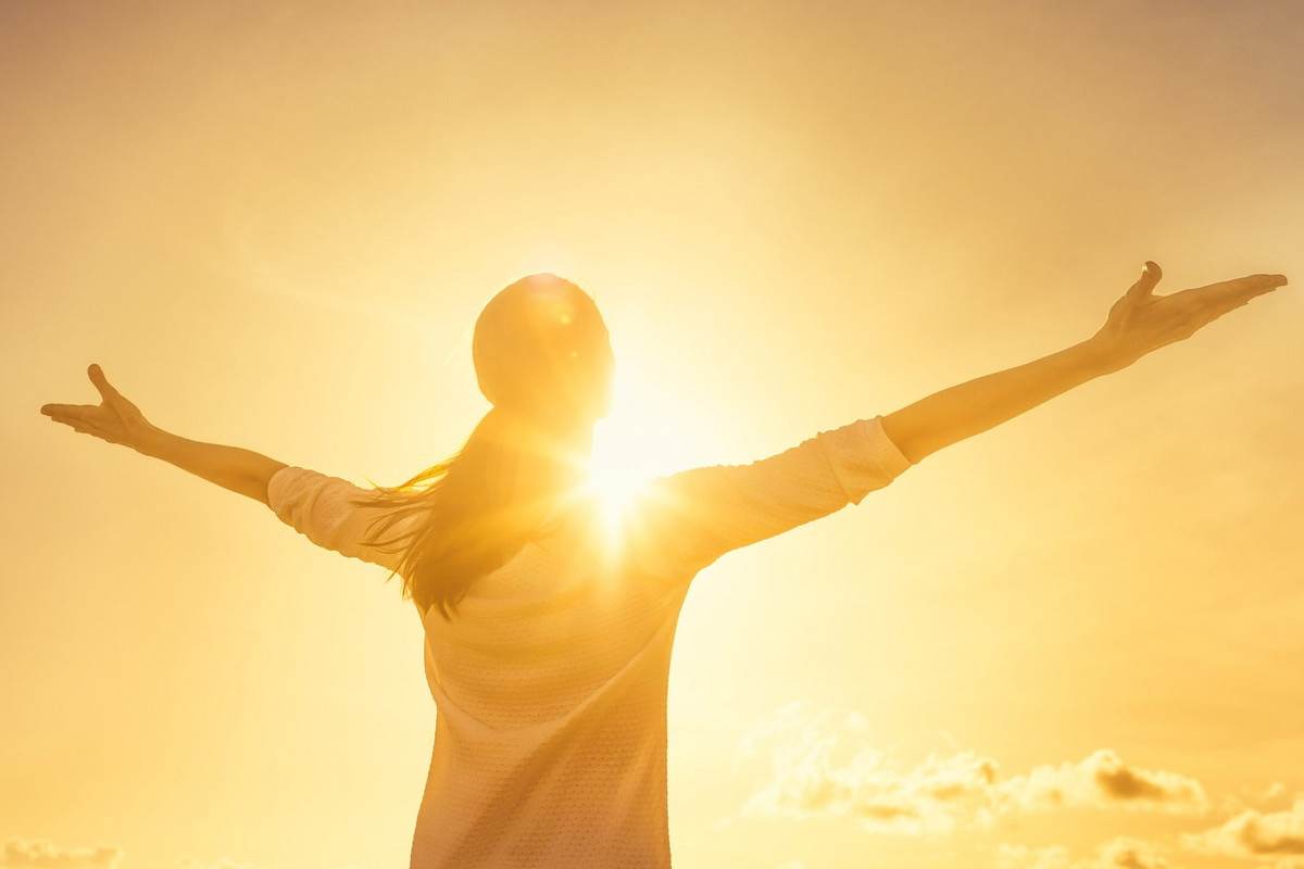 Te 3 znaki zodiaku otoczy złota aura. Wszechświat będzie im sprzyjał w 1 sprawie