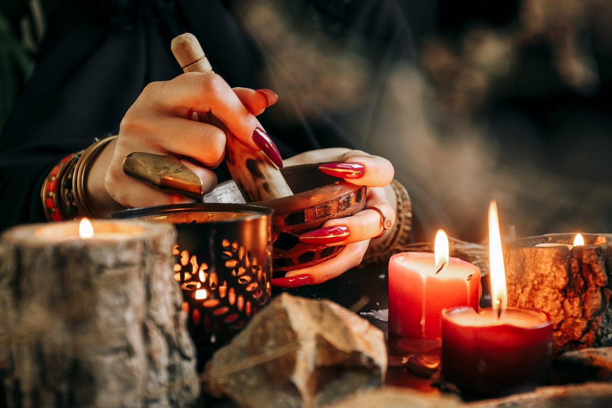 Staropolskie zaklęcie na usunięcie wrogów. Uważaj na 1 szczegół, inaczej obróci się przeciwko tobie