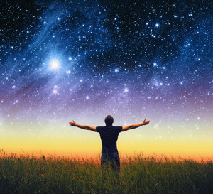 Trwa zjawisko, które blokuje dobrą energię. Stanie na drodze 4 znaków zodiaku