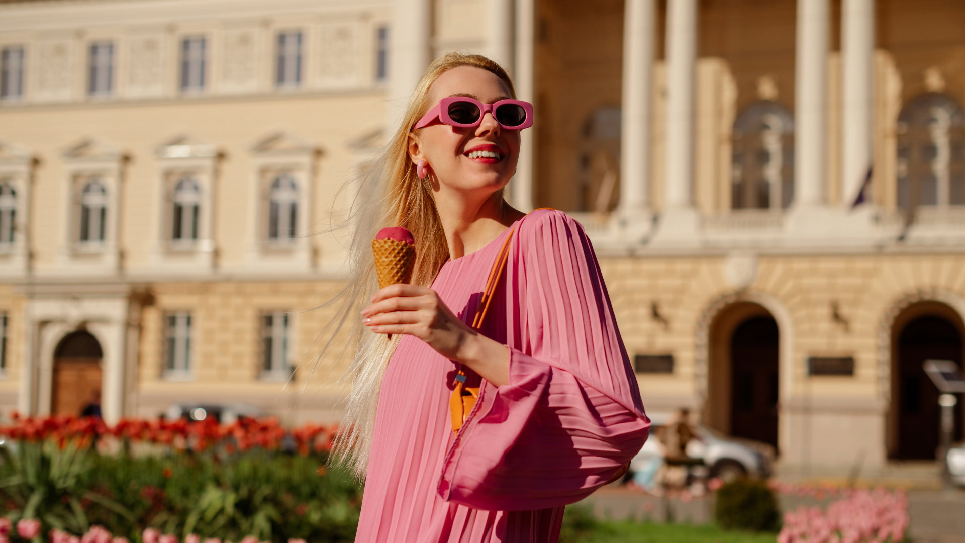 Numerologia na wtorek 25 lipca 2023. Czas spojrzeć na świat przez różowe okulary