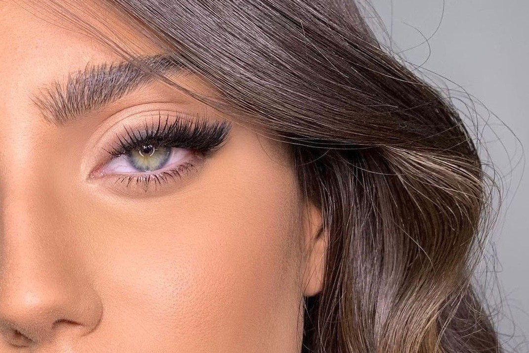 Jak przykleić rzęsy