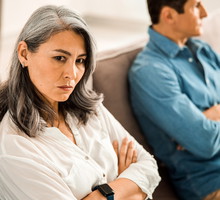 Ujawniono 3 znaki zodiaku, które w lutym pochłonie zazdrość