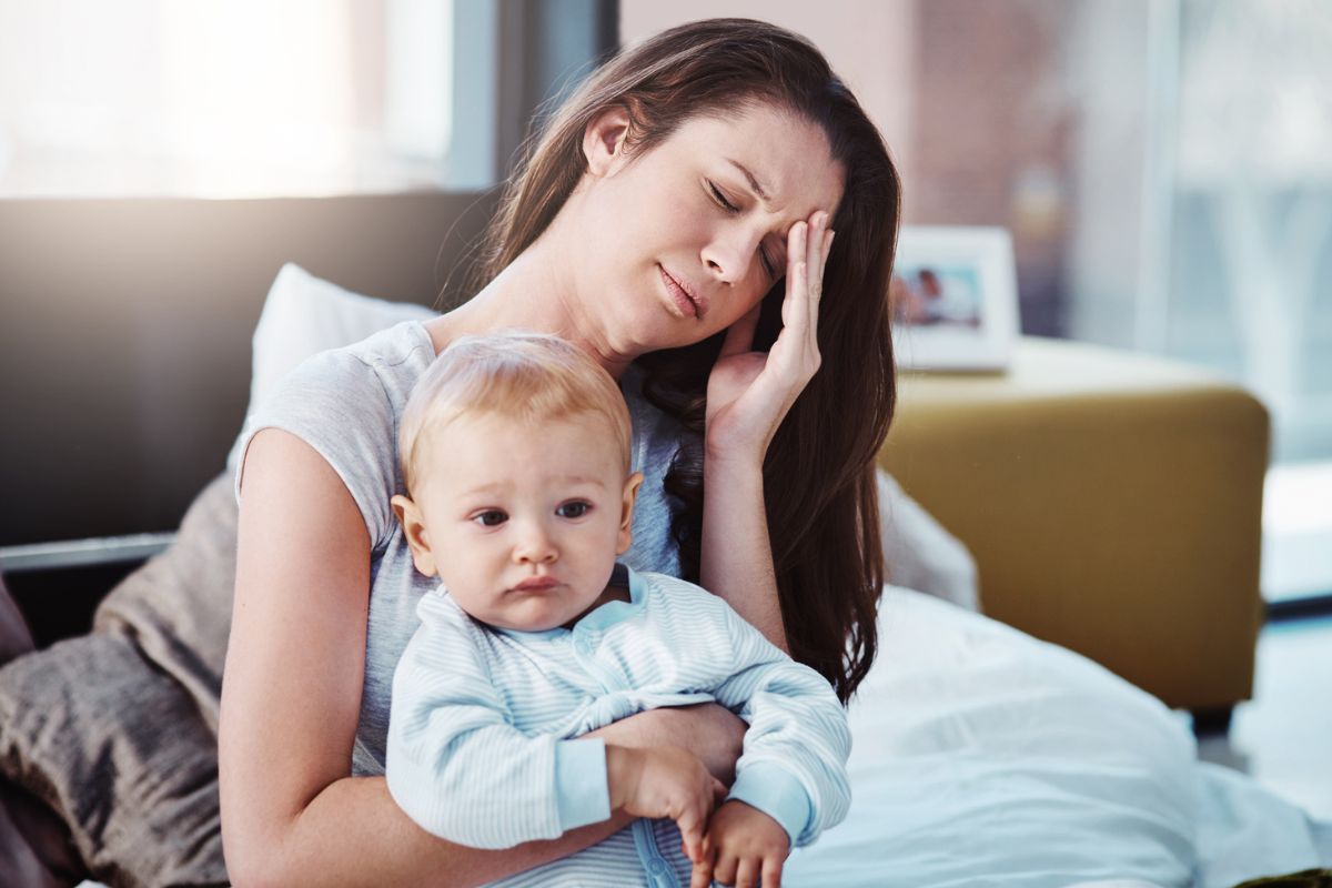 Kobieta z małym chłopcem 1200 x 800