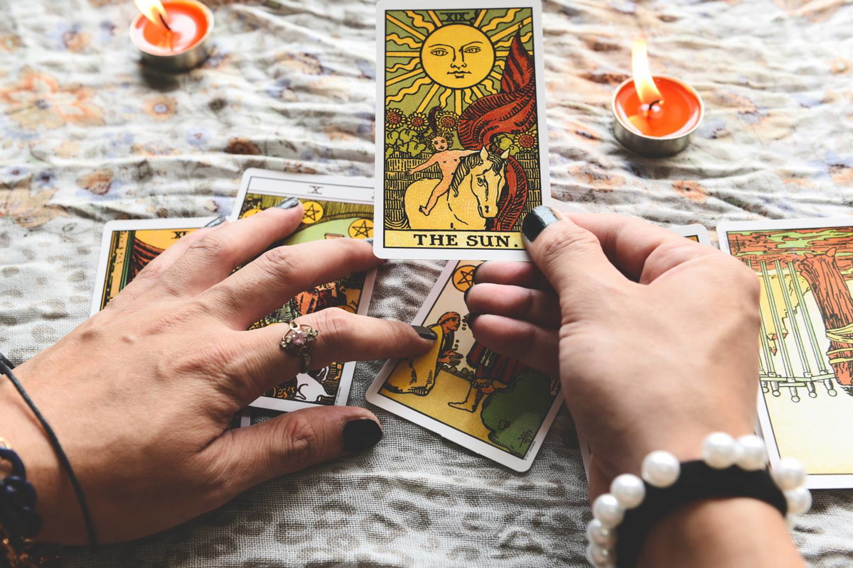 Tarot na sierpień 2023