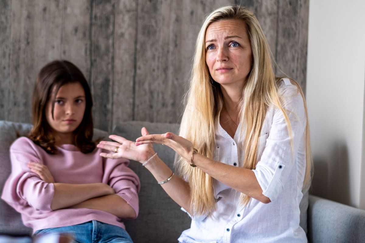 Kobieta z pasierbicą 1200 x 800