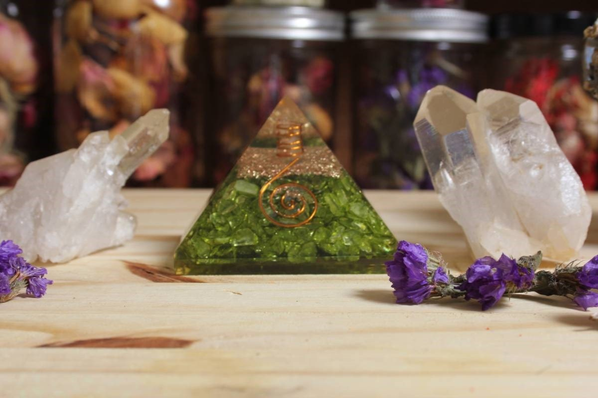 Oliwin - właściwości magiczne i działanie Adobe Stock, LMPark Photos