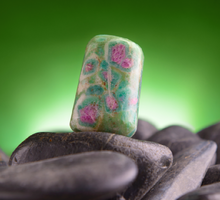 Zoisyt właściwości