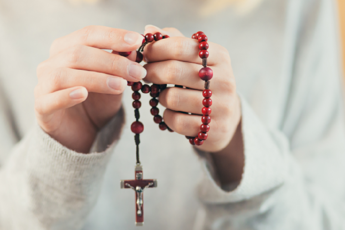 październik miesiącem róźańcowym