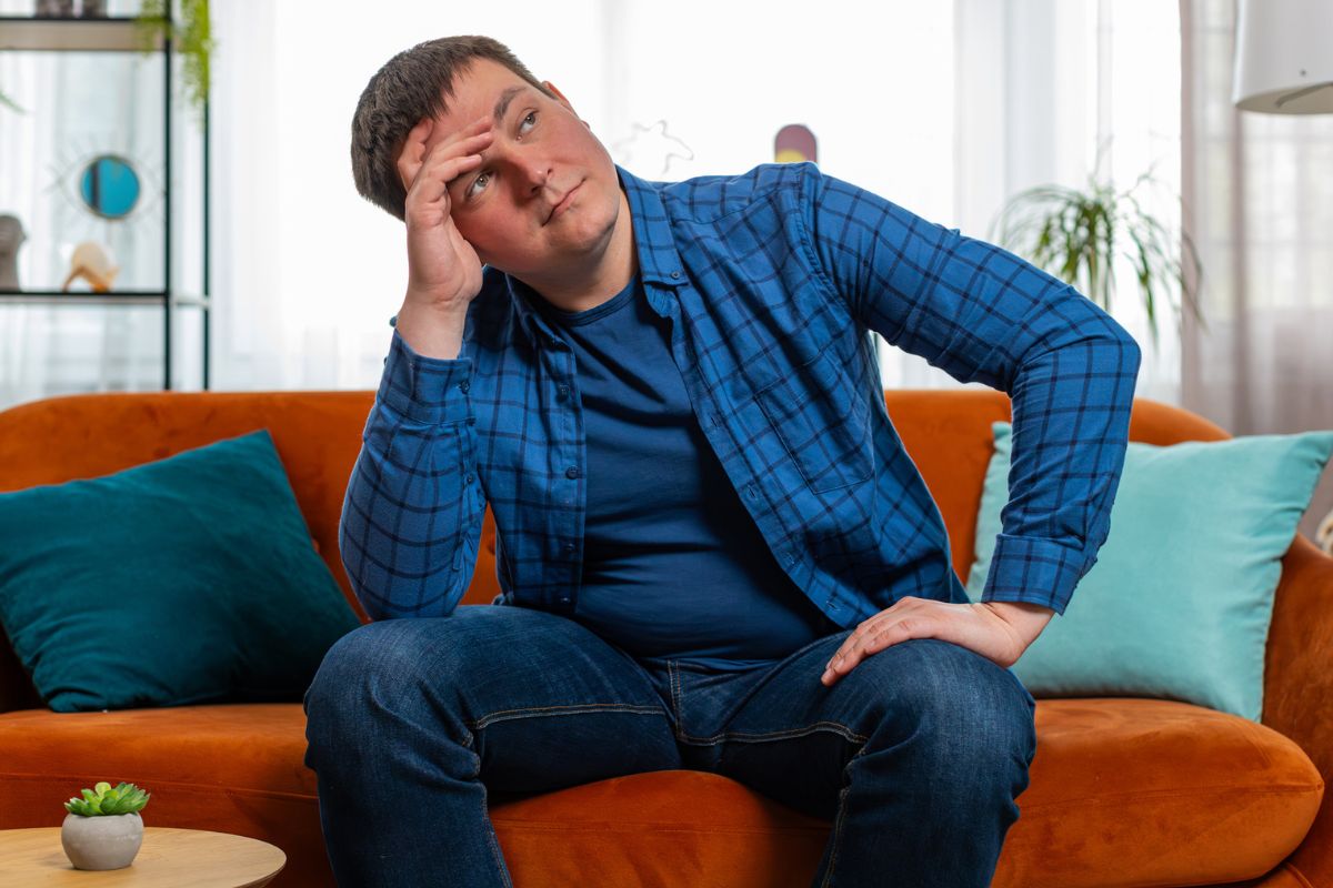 Smutny mąż zazdrosny 1200 x 800