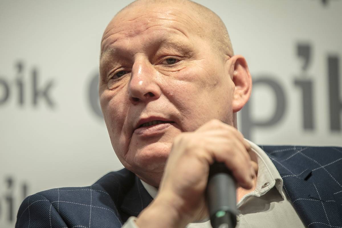 Krzysztof Jackowski dostrzegł, że pokój na świecie jest niemożliwy