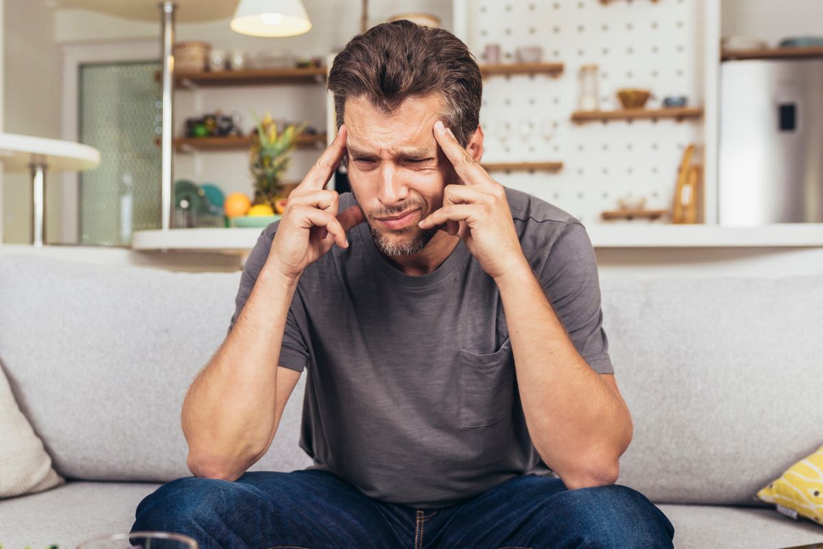 Mężczyzna z problemami 1200 x 800