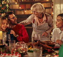 Koniecznie zrób te 2 rzeczy w wigilię. Zapewnią ci bogactwo w 2023 roku