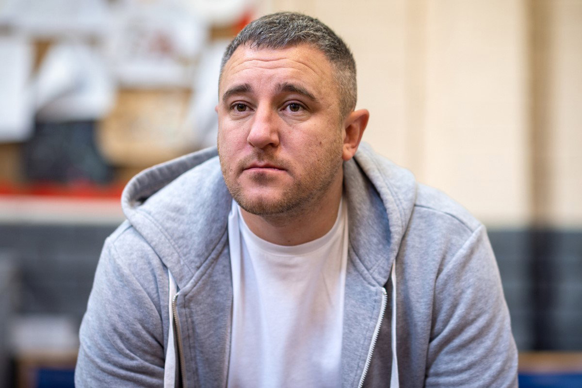 smutny mężczyzna iStock by Getty Images, SolStock