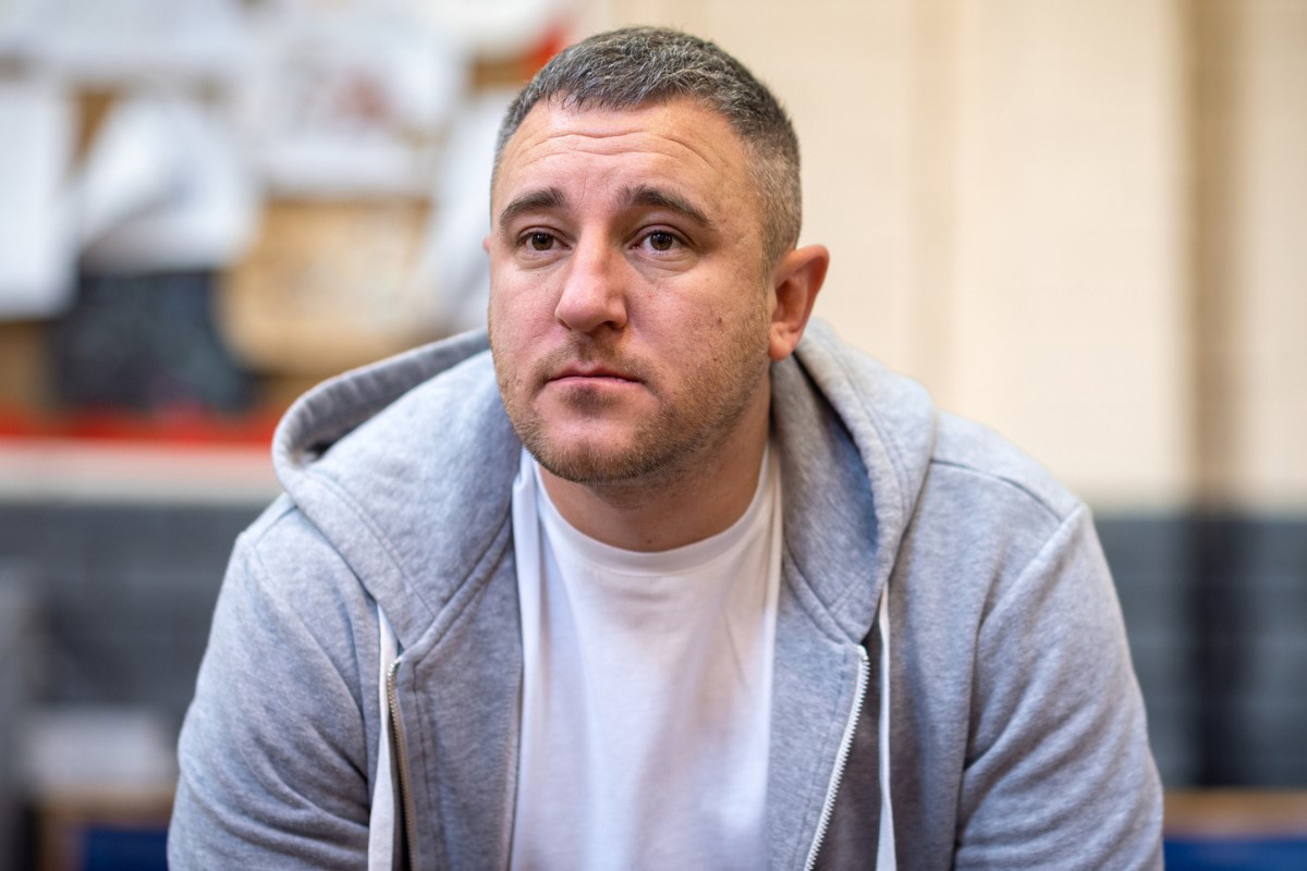 smutny mężczyzna iStock by Getty Images, SolStock