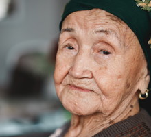 Rytuał szeptuch na sylwestra. Koniecznie go wykonaj, żeby mieć szczęście w 2023 roku