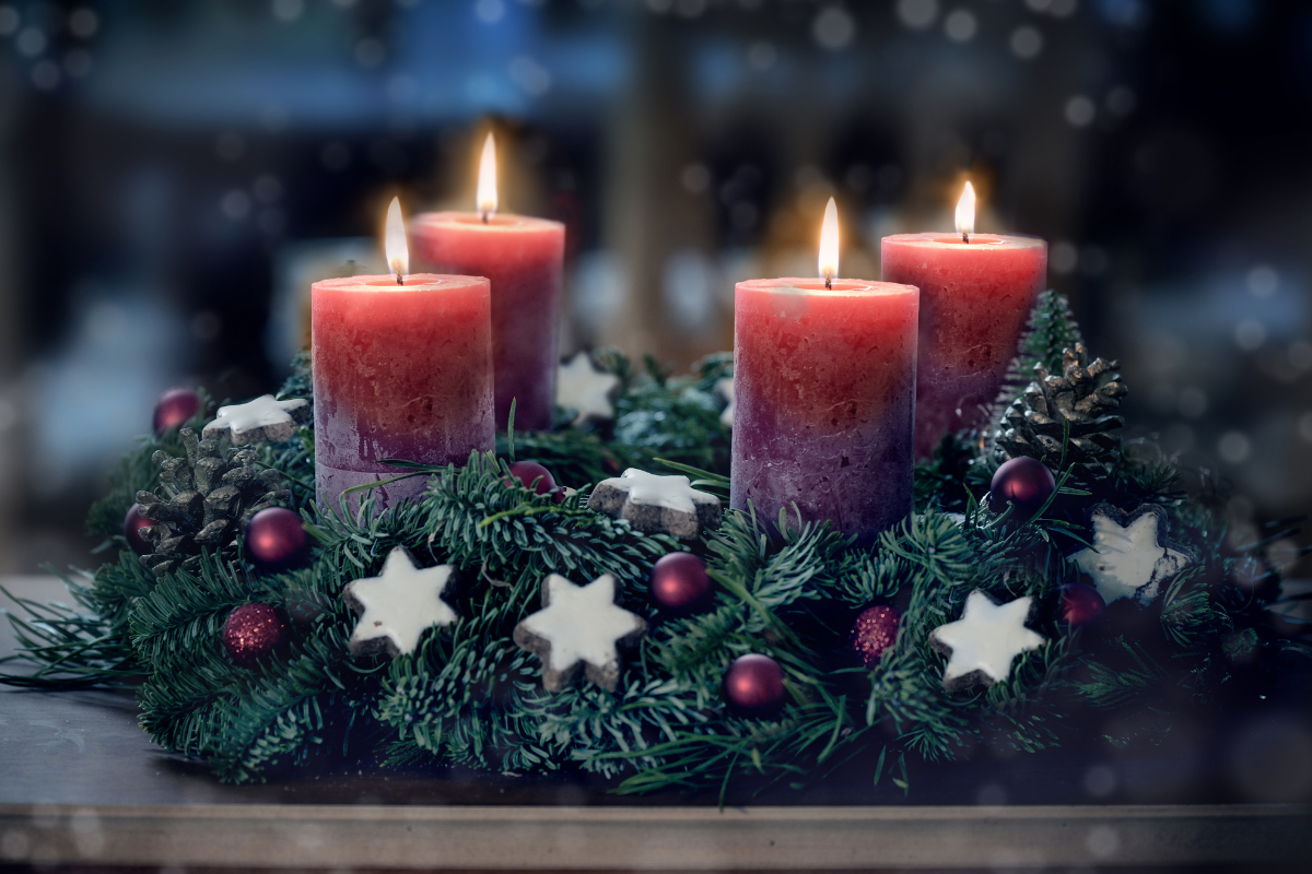 Horoskop na ostatnią niedzielę Adwentu 2024. W sercach 3 znaków zodiaku zapanuje odwilż