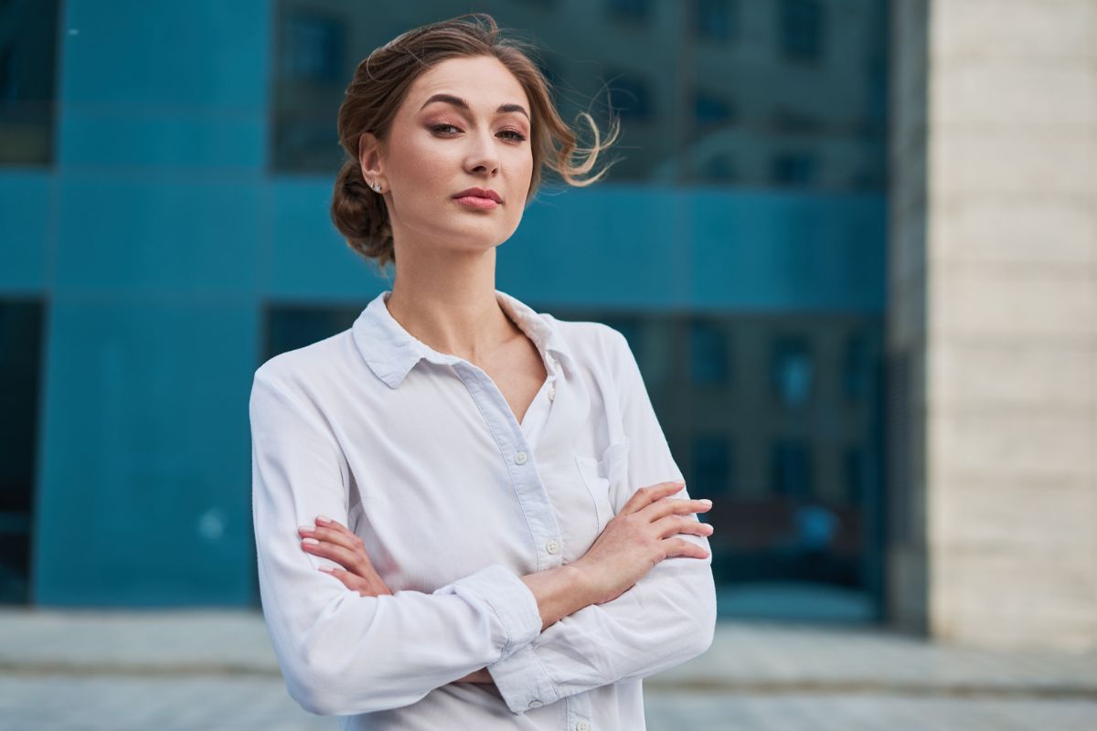 Zdeterminowana kobieta 1200 x 800 (2)