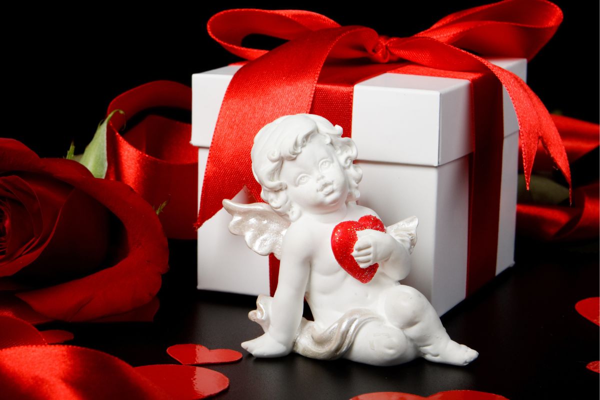 w walentynki ręka anioła