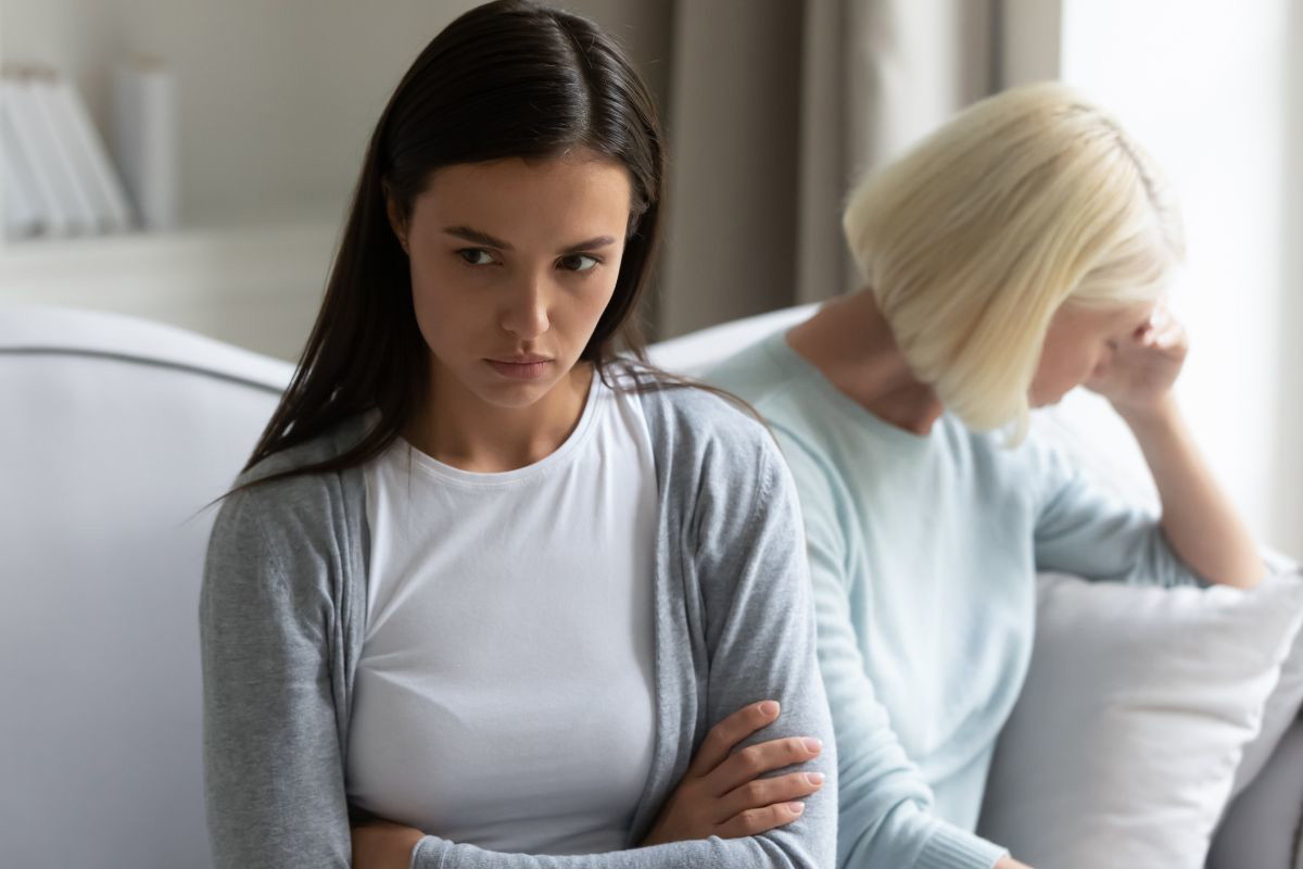 teściowa weszła z buciorami