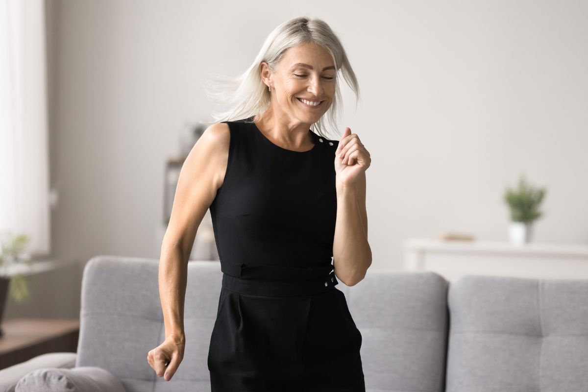 ta kobieta to Piotruś Pan w spódnicy