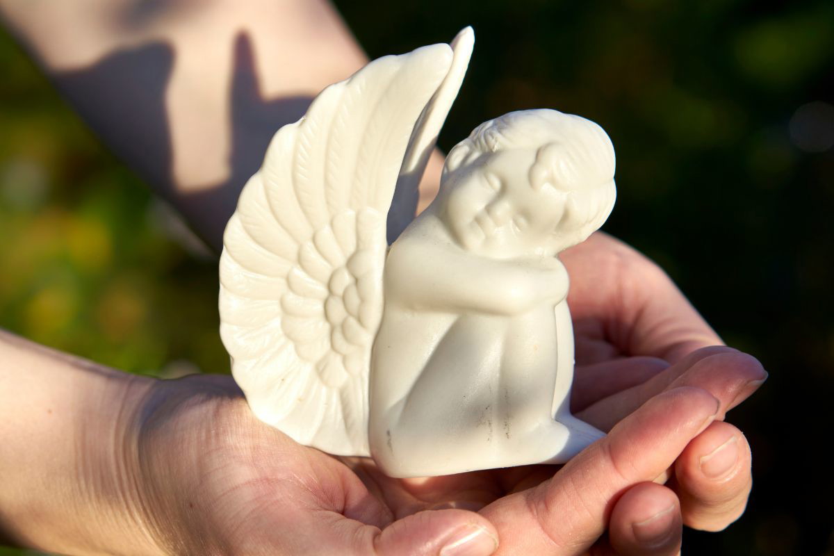 w sezonie Ryb ręka anioła dotknie 3 znaki zodiaku 2025