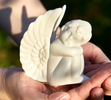 w sezonie Ryb ręka anioła dotknie 3 znaki zodiaku 2025