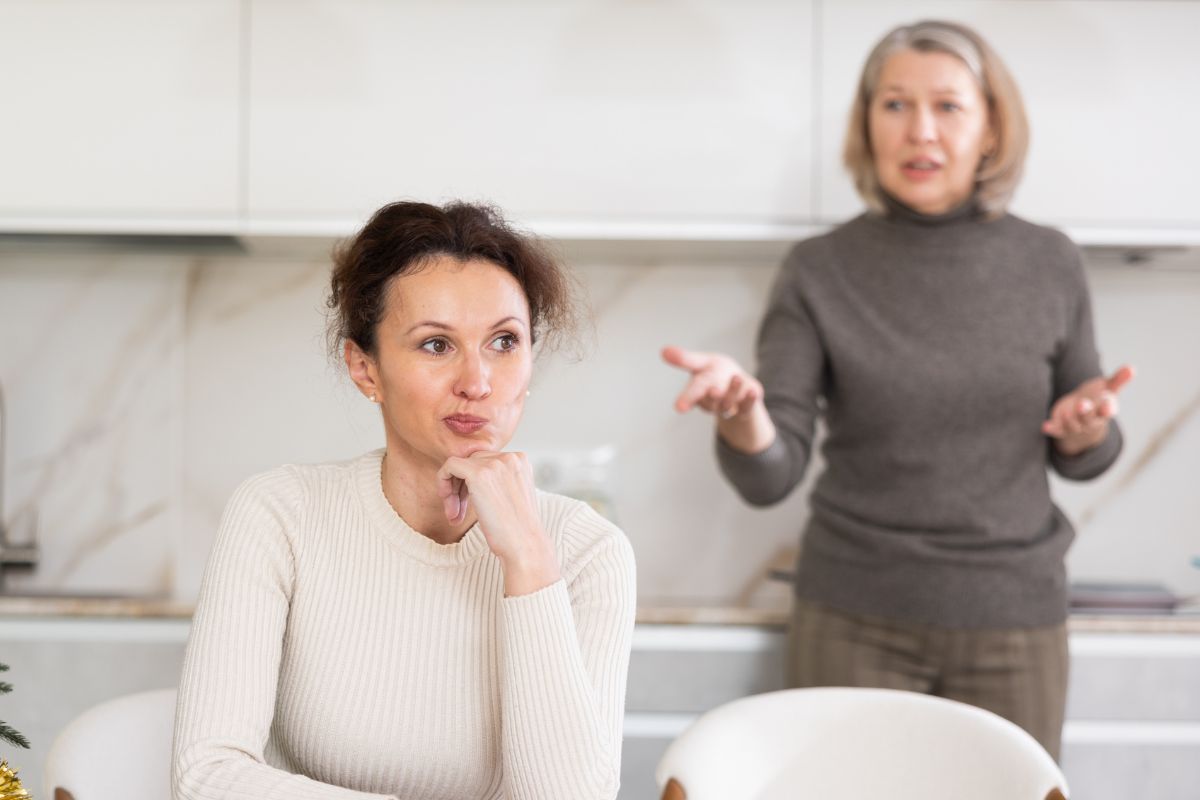 teściowa we wszystko się wtrynia