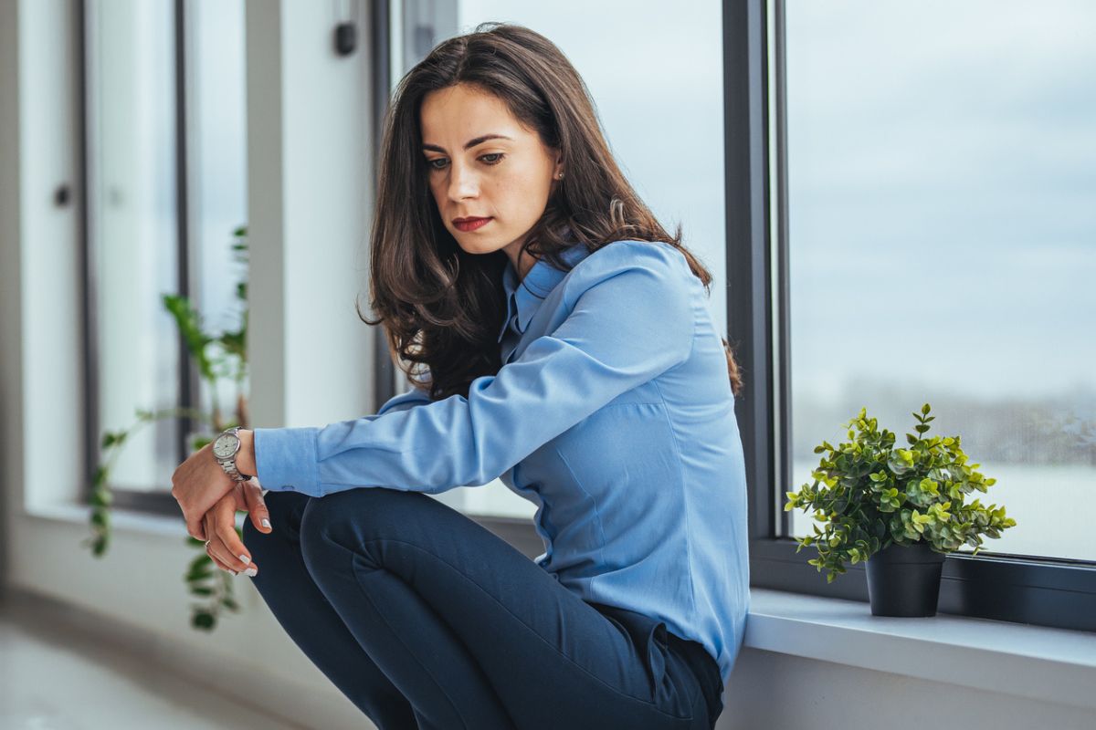 Smutna prawniczka 1200 x 800