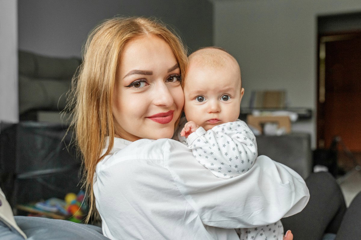 kobieta z dzieckiem iStock by Getty Images, Olha Romaniuk