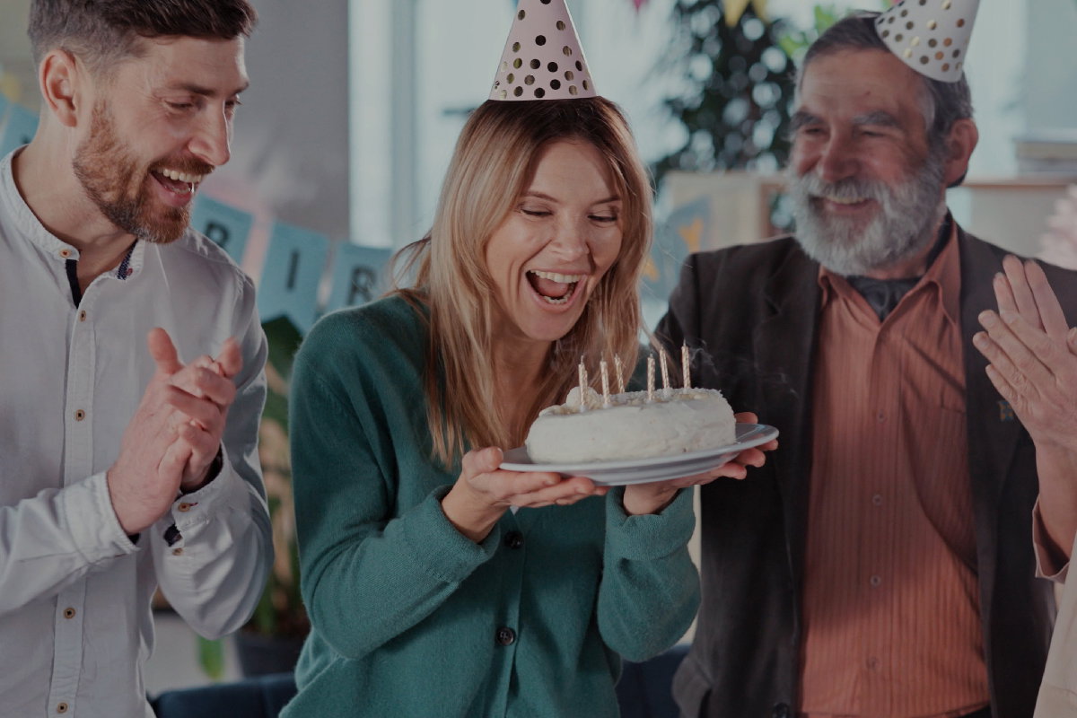 Panna nie lubi przesady, ale docenia szczerość. Te życzenia urodzinowe zrobią na niej wrażenie