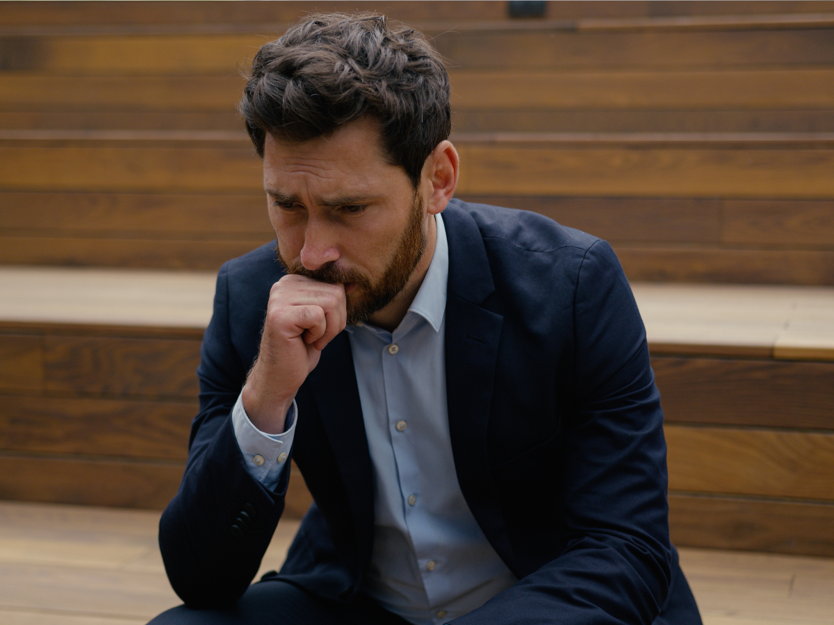 załamany mężczyzna