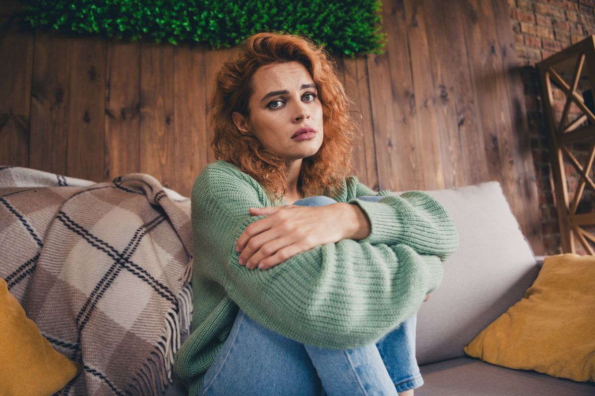 smutna młoda kobieta, fot. Getty Images, Deagreez