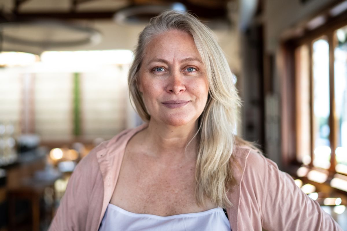 pewna siebie kobieta